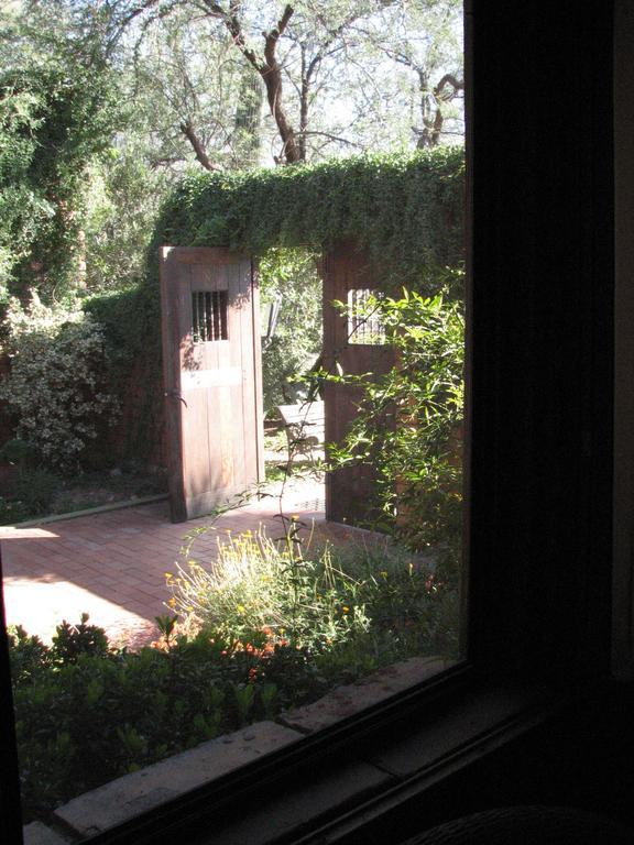 Desert Trails Bed & Breakfast Tanque Verde Стая снимка