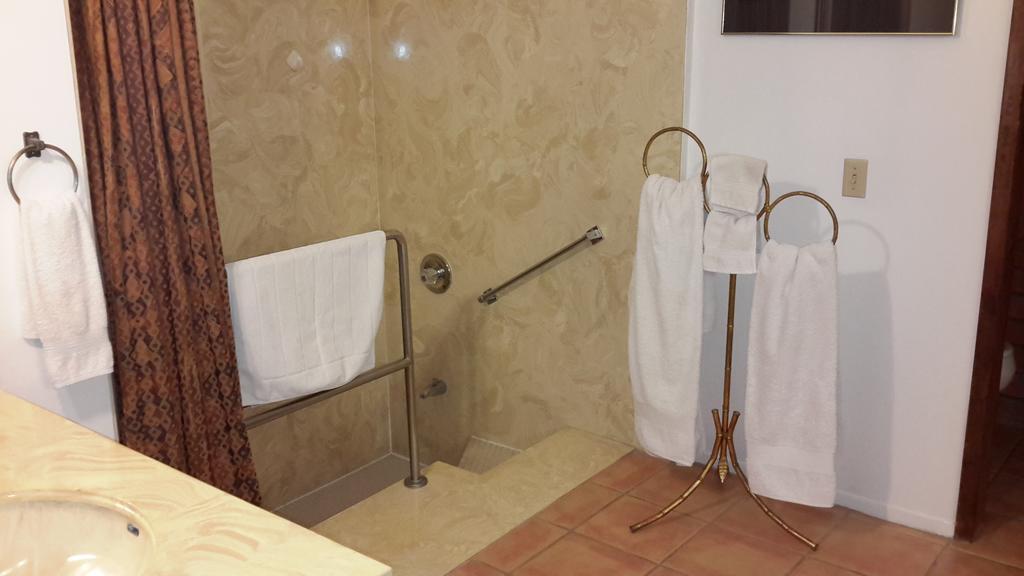 Desert Trails Bed & Breakfast Tanque Verde Стая снимка